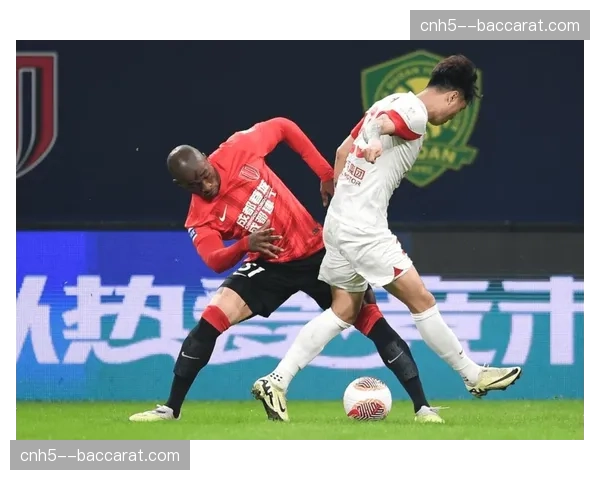 上海海港卫冕之路遇阻 颜骏凌出击失误暴露防线问题